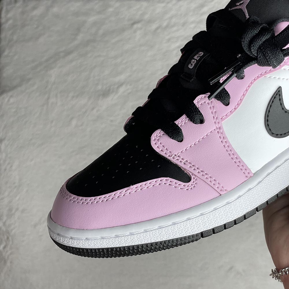 Jordan 1 Low Light Arctic Pink (GS)